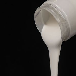 Additifs chimiques <span class=keywords><strong>pour</strong></span> améliorer la douceur et le lustre naturel de l'émulsion de cire adoucissante <span class=keywords><strong>pour</strong></span> le <span class=keywords><strong>cuir</strong></span> poli automobile - Product Image 2