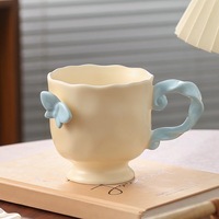 Tasse mignonne design de luxe pour petit-déjeuner tasse à eau pour couple tasse à thé tasse nordique en céramique personnalisée avec poignée torsadée
