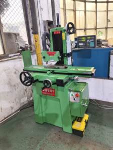 Máy Mài bề mặt nhỏ hiệu quả chi phí lớn HY-618 Máy mài chính xác cao nhỏ CNC gia công các bộ phận máy tiện - Product Image 3