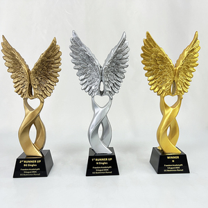 <span class=keywords><strong>Ali</strong></span> d'oro dei sogni <span class=keywords><strong>di</strong></span> cristallo resina <span class=keywords><strong>aquila</strong></span> trofeo premio Trophis con Base nera MH-NJ0794 - Product Image 2