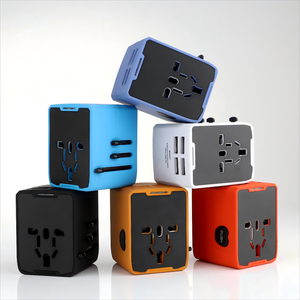 Adaptateur de voyage universel 200 pays, convertisseur multi-prises avec charge rapide USB Type-C - Product Image 6