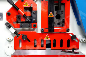 SMAX gorge profonde 90 tonnes double cylindre CNC hydraulique ferronnier Siemens moteur haute qualité vitesse Anhui Maanshan - Product Image 3
