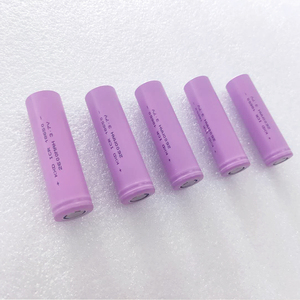 Số lượng lớn 3C 5C 8C 10c tỷ lệ <span class=keywords><strong>3.6V</strong></span> 3.7V <span class=keywords><strong>lithium</strong></span> NiCd pin có thể sạc lại 18650 Li <span class=keywords><strong>Ion</strong></span> pin 2500mAh - Product Image 4