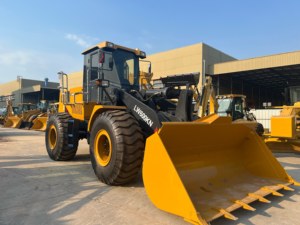 รถตักล้อยาง LW600KN มือสองคุณภาพสูง 6 ตัน ระบบไฮดรอลิกเดิมจากโรงงาน ห้องโดยสารแบบปิด กำลังยกทรงพลัง มีหลายคัน - Product Image 5
