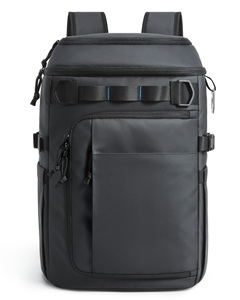 Sac à dos isotherme souple de grande taille avec compartiment à fermeture éclair pour dégagement facile, idéal pour les repas en extérieur - Product Image 1