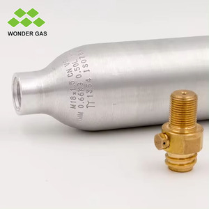 0.6L <span class=keywords><strong>Soda</strong></span> <span class=keywords><strong>Stream</strong></span> CO2 Cylindre rechargeable 425g Co2 Cylindre pour boisson <span class=keywords><strong>Soda</strong></span> Cylindre - Product Image 1