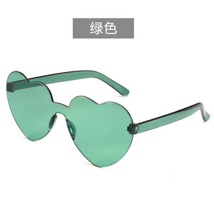 Lunettes de <span class=keywords><strong>soleil</strong></span> tendance rétro FanYue 2022, couleur bonbon, orange, bleu clair, forme de cœur, UV375, sans monture, <span class=keywords><strong>pas</strong></span> <span class=keywords><strong>cher</strong></span>, vente en gros, sport, unisexe - Product Image 6
