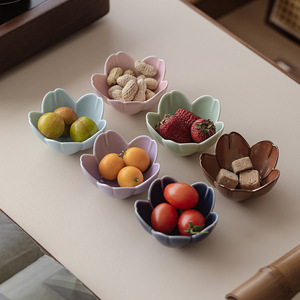 Flower Shape Ceramic Fruit Plate <b>Small</b> Household Dessert <b>Tray</b> Chinese Style Pastry Dish Party Use Porcelain Material - Product Image 1
