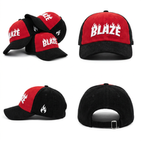 Casquette de baseball en velours côtelé rouge et noir avec logo flamme BLAZE brodé en 3D et boucle métallique réglable, style streetwear
