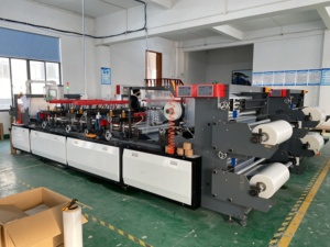 Pansatec nuova macchina per la produzione di rotoli di sacchetti a colonna con cuscino d'aria gonfiabile automatico - Product Image 3