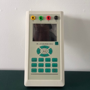 Analyseur de qualité d'alimentation portable, enregistreur portable de tension, courant et scintillement triphasé - Product Image 3