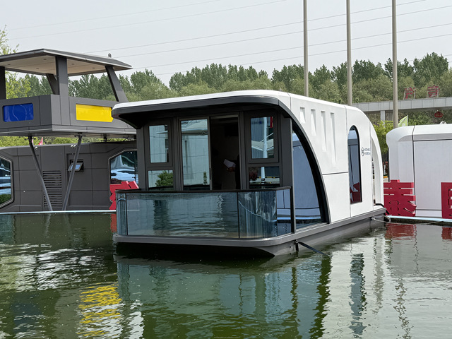 Water House Steel Structure Floating Pontoon Glass House Floating Restaurant Boat Floating Cabin House Hotel