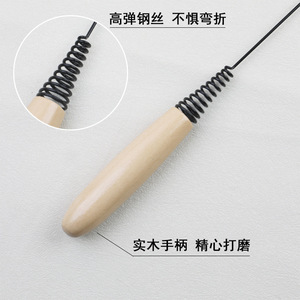 Juguete para gatos con mango de madera de calidad CFA, resorte y cabezal de plumas de perla reemplazable, juguete duradero y resistente a los arañazos para mascotas. - Product Image 4