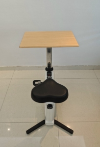 3-IN-1Spin Bike, <span class=keywords><strong>bicicleta</strong></span> de escritorio todo en uno con ejercitador de pedales, <span class=keywords><strong>bicicleta</strong></span> de Ciclismo de interior con resistencia ajustable con mesa - Product Image 5