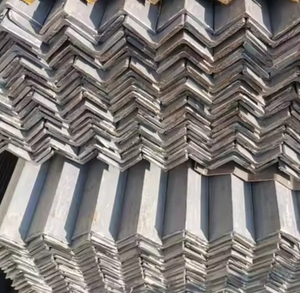 Barras Angulares de Acero al Carbono ASTM A36 Duraderas - Laminadas en Caliente, Galvanizadas, Ideales para Aplicaciones Estructurales y de Construcción - Product Image 4