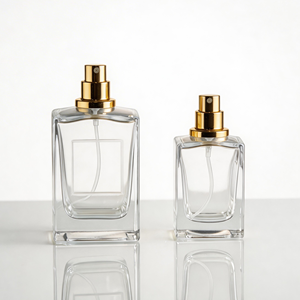Botella de Perfume de Vidrio Transparente Irregular de Lujo de 30 ml, 50 ml, 100 ml, Recargable, con Pulverizador, Tapa de Piedra Negra y Anillo Dorado - Product Image 5