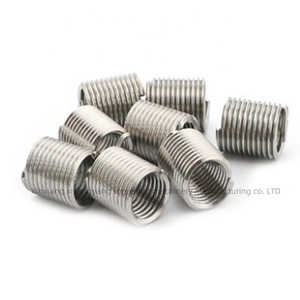 Insertos de Rosca Completamente Roscados Personalizables OEM con Ranura de Accionamiento, Rosca Métrica de Acero ST3.5*0.6*2.5D, Tolerancia 6H - Product Image 3