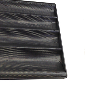 Bandeja de aluminio con 4 ranuras, bandeja para baguette, 4 filas, antiadherente, perforada, barra francesa, bandeja para hornear Baguette - Product Image 5