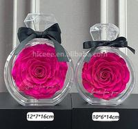 Produit phare pour la Saint-Valentin et Thanksgiving : Roses éternelles romantiques dans un flacon de parfum, cadeau de mariage