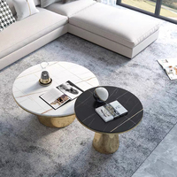Ensemble de table basse ronde en pierre frittée moderne de luxe avec plateau en marbre et base en or brossé, meubles de salon