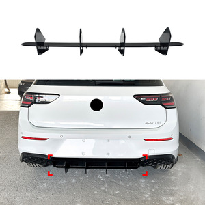 Aileron arrière style tuning noir mat pour Volkswagen Golf 8.5 R Line - Product Image 1