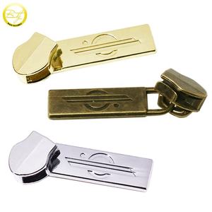 علامات سحب أسماء محفورة مخصصة ، علامات النسيج المنزلي ، شعار مستطيلي الشكل ، أكياس سحاب معدني - Product Image 3