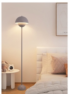 Lampadaire à côté du canapé dans le salon Ins Cream Style chevet atmosphère fleur bourgeon lampadaire dans la chambre - Product Image 4