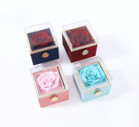 Ins Vente Chaude Nouveau Style Rose Dans La Boîte De Fleurs Préservées Acrylique Préservé Rotatif Boîte De Fleurs Pour Cadeau