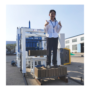 <span class=keywords><strong>QT4</strong></span>-<span class=keywords><strong>15</strong></span> tự động lồng vào nhau paver bê tông khối Khóa liên động máy móc khuôn dây chuyền sản xuất máy làm gạch tro bay - Product Image 2