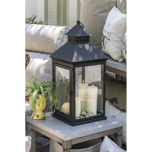 Lanterne porte-bougie en métal noir mat en gros pour la décoration de table à la maison et en extérieur - Product Image 1