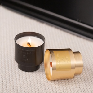 Candela Profumata Aromaterapica in Contenitore Metallico Nero Moderno Personalizzato di Lusso - Regalo Romantico per le Feste per Bar - Product Image 4