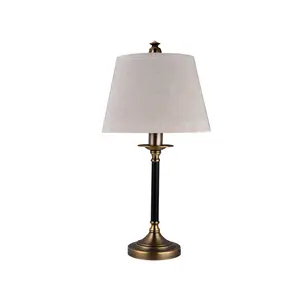 Creative Rose Gold Luxury china lâmpada fabricante Branco lampShade Cristal Bedside Table Lamp Luxo Crystal Led lâmpada de beleza