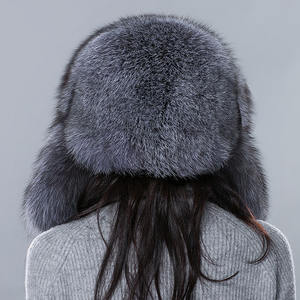 Chapeaux Chauds d'Hiver en Véritable Fourrure de Renard Entière pour Femmes et Unisexe, Bonnets en Fourrure Authentique Tricotée avec Pompons Doux - Product Image 4