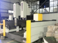 Machine de gravure sur pierre CNC 4 axes avec axe rotatif pour marbre, granit, colonnes, balustrades, statues, vases