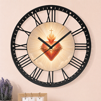 Horloge murale en fer personnalisée avec motif colombes centralisées, 25 cm, motif sur mesure pour accent mural religieux ou domestique