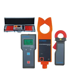 ETCR9500 misuratore elettrico a morsetto per misuratore di rapporto CT ad alta tensione tenuto in mano