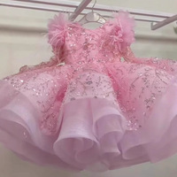 Robe de soirée pour filles avec décorations en plumes aux épaules, robe de cérémonie en tulle superposé et moelleux, robe de demoiselle d'honneur pour mariage, robe de princesse pour fête avec nœud