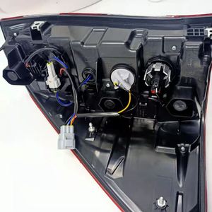 Feux arrière haute luminosité clair feu arrière automatique PP ABS matériel feu arrière pour TOYOTA HILUX REVO 2016-2018 mise à jour vers ROCCO 2020 - Product Image 5