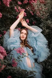Robe de soirée sexy en tulle à volants, longueur ras du sol, coupe trapèze, col en V, manches courtes, pour séance photo, baby shower, avec traîne, pour femme enceinte - Product Image 4
