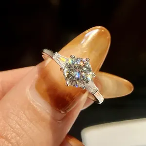 Anello per l'eternità di gioielli all'ingrosso argento oro bianco 18K 925 con diamante Moissanite alla moda da donna anello di fidanzamento per matrimonio