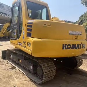 Mini-pelleteuse d'occasion Komatsu PC60 d'une capacité de 6 tonnes, multifonctionnelle avec moteur et boîte de vitesses à vendre - Product Image 1