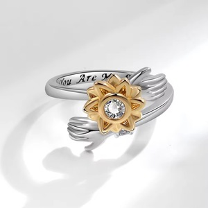 Venta al por mayor joyería fina estilo <span class=keywords><strong>bosque</strong></span> 925 plata esterlina girasol girado chapado en oro manos abrazando anillos ajustables para mujeres - Product Image 3