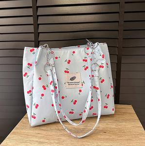 2025 nova bolsa de ombro com estampa cereja em preto/azul/branco/rosa, grande capacidade, sacola de lona feminina - Product Image 5