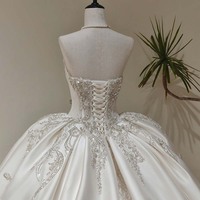 Robes de mariée élégantes et modernes LY170, col bateau, sequins, perles, dentelle florale longue, appliques en cristal, corset