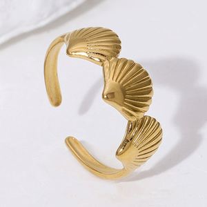 Anillos Abiertos de Acero Inoxidable con Baño de Oro de 18K y Diseño de Conchas para Mujer - Product Image 1