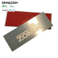 Placas de Identificación de Acero Cepillado con Grabado Láser Dorado Personalizado, Antihuellas, para Equipos de Automatización