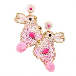 Boucles d'oreilles Lapin Perlées Roses Faites à la Main, Bijoux Brodés Thème Animal, Pâques, Halloween, Noël, Fête, Artisanat en Coton - Product Image 1