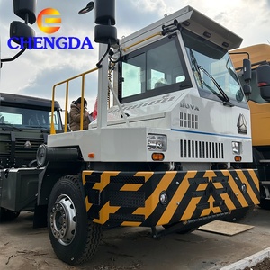 Nouveau tracteur portuaire <span class=keywords><strong>Sinotruk</strong></span> <span class=keywords><strong>Howo</strong></span> 4x4 4x2 6 roues - Product Image 5