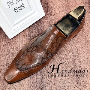 Nouvelles chaussures en cuir à bout pointu de style britannique - Chaussures d'affaires en cuir véritable pour hommes - Chaussures habillées en cuir simple - Product Image 1