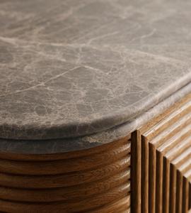 Mueble Bar Curvo de Roble Estilo Art Deco Personalizado con Encimera de Mármol Gris y Tallado Geométrico para Almacenamiento de Vino y Bebidas, Ideal para Villas, Hoteles y Salas de Estar - Product Image 6